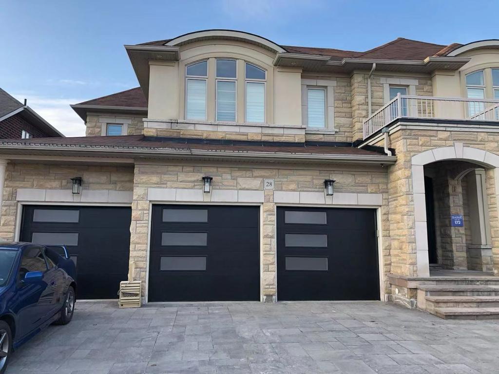 Garage Door Installation in Ottawa